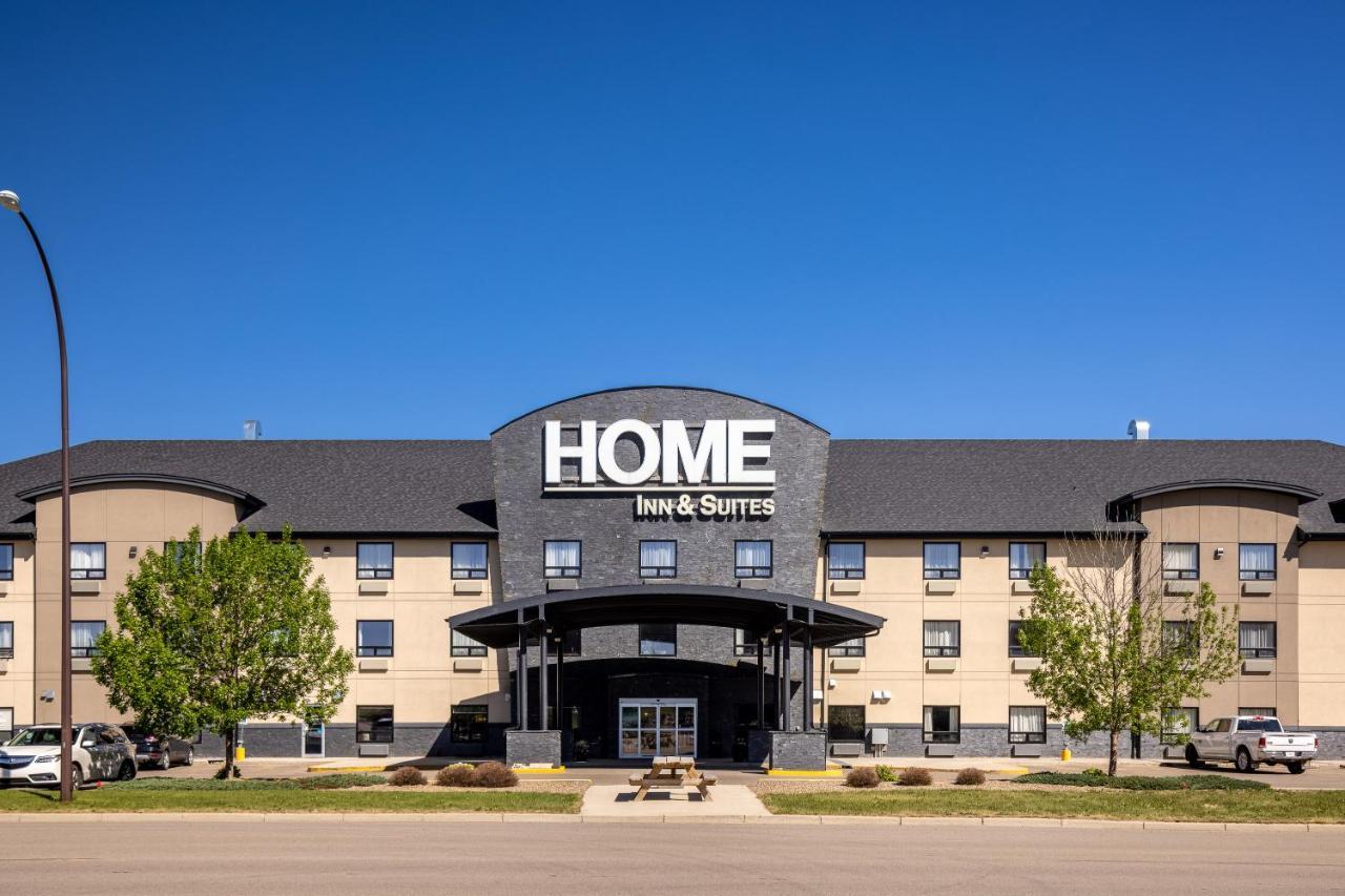 Home Inn & Suites - Swift Current Dış mekan fotoğraf