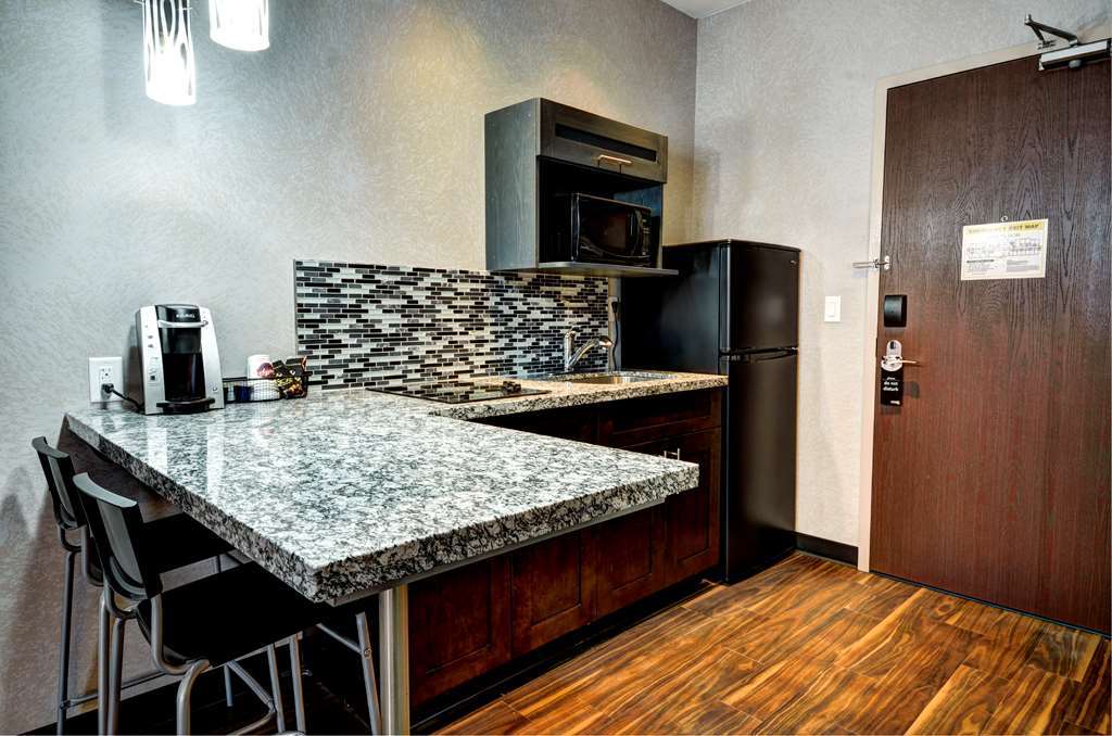 Home Inn & Suites - Swift Current Oda fotoğraf